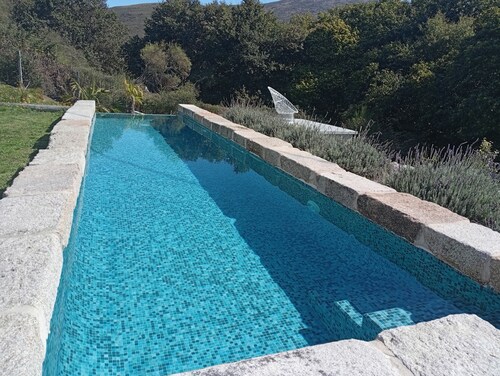 Stone house La Moraima in a unique space