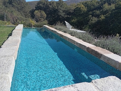 Stone house La Moraima in a unique space