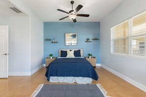 3 chambres, accès à Internet, literie fournie