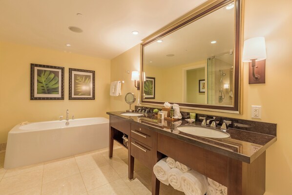 Imagen sin descripción, 1 de 3, botón