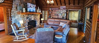 Peaceful 2-bedroom house with AC in Park Rapids