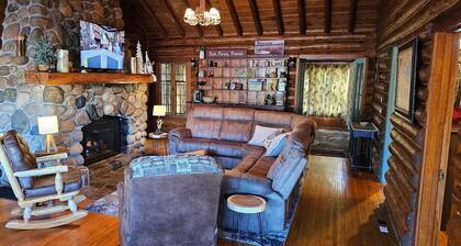 Peaceful 2-bedroom house with AC in Park Rapids