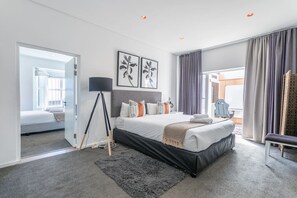 3 多间卧室、办公桌、熨斗/熨衣板、WiFi