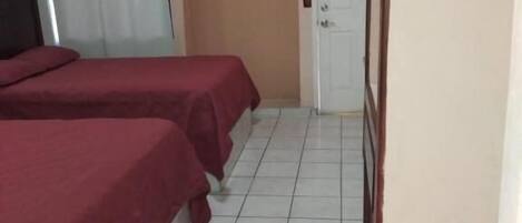 Espace de travail pour ordinateur portable, Wi-Fi gratuit