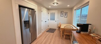 New Listing Special! Your National Parks Base Camp, Remodeled 3 Bed home.