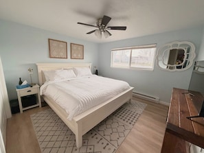 3 bedrooms, iron/ironing board, free WiFi, bed sheets - New Listing Special! Your National Parks Base Camp, Remodeled 3 Bed home. (Hatch)