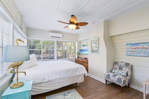 3 bedrooms, bed sheets