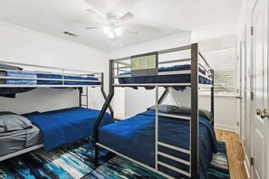 3 bedrooms, internet