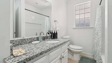 Shower, towels, shampoo