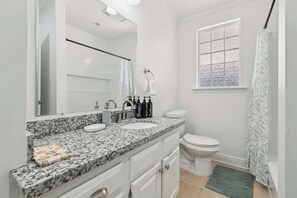 Shower, towels, shampoo