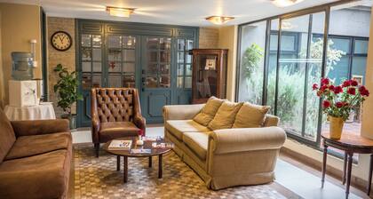Apartment with Excellent Location Just One Block from the Hilton Colón Hotel