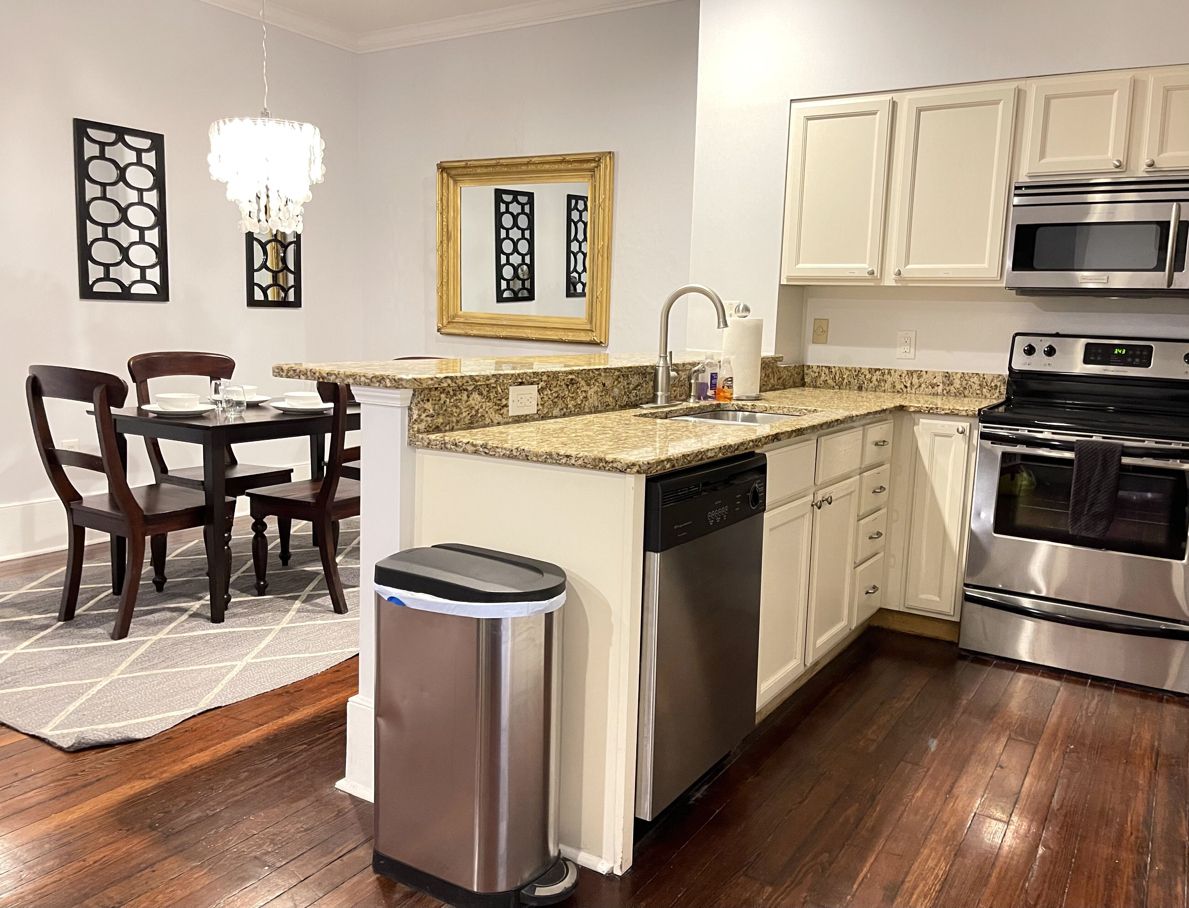 Apartment, City View | Private kitchen