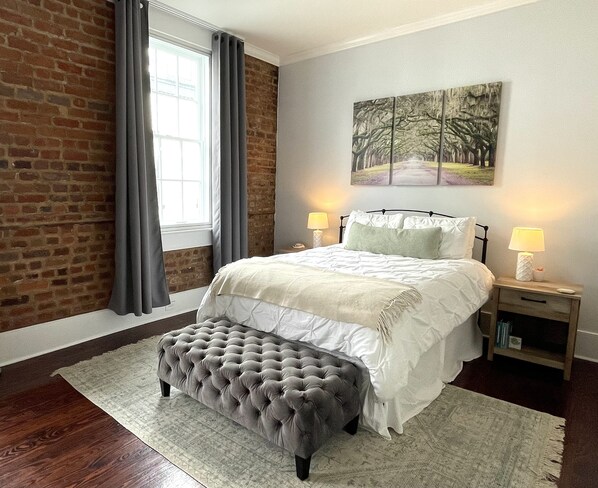 Apartment, City View - Bee on Broughton - Historic Downtown (Savannah)