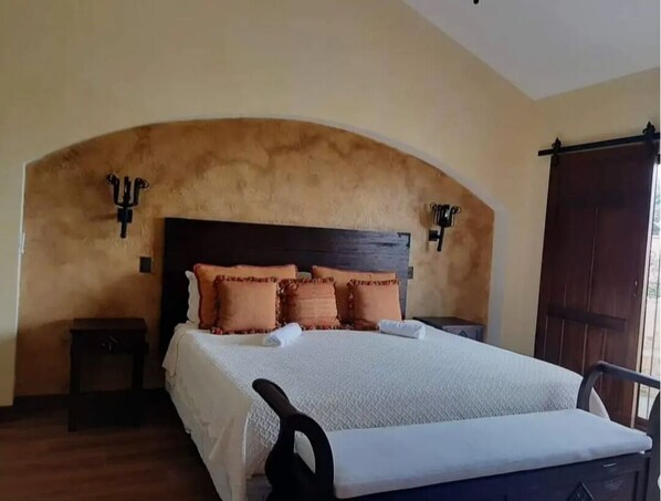 In-room safe, laptop workspace, blackout drapes, soundproofing