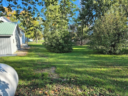 Dakota Fields Lodge- an incredible retreat in the heart of Gods Country