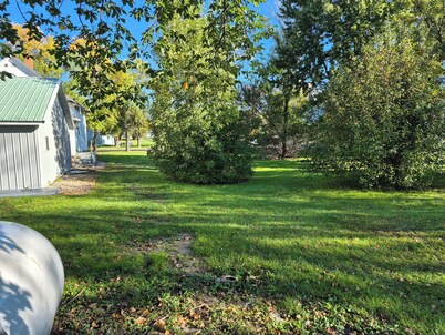 Dakota Fields Lodge- an incredible retreat in the heart of Gods Country