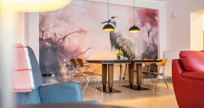 Apartment 'Suiten Im Alten Berghotel Johanna' with Mountain View, Shared Garden and Wi-Fi