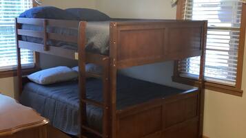 2 bedrooms, Internet, bed sheets