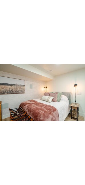 Iron/ironing board, WiFi, bed sheets - Cozy studio retreat in beautiful Spanish Fork neighborhood (Spanish Fork)