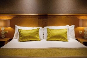 Cribs/infant beds - Dale Hill Hotel (Ticehurst)