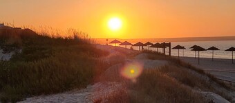 Charming beach house in Bom Sucesso