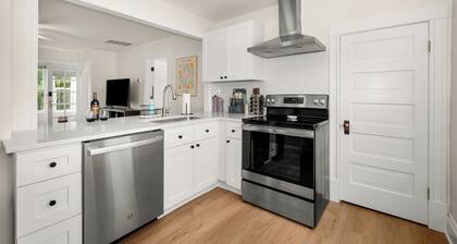 The South Hill Sanctuary, Close to Manito and Restaurants