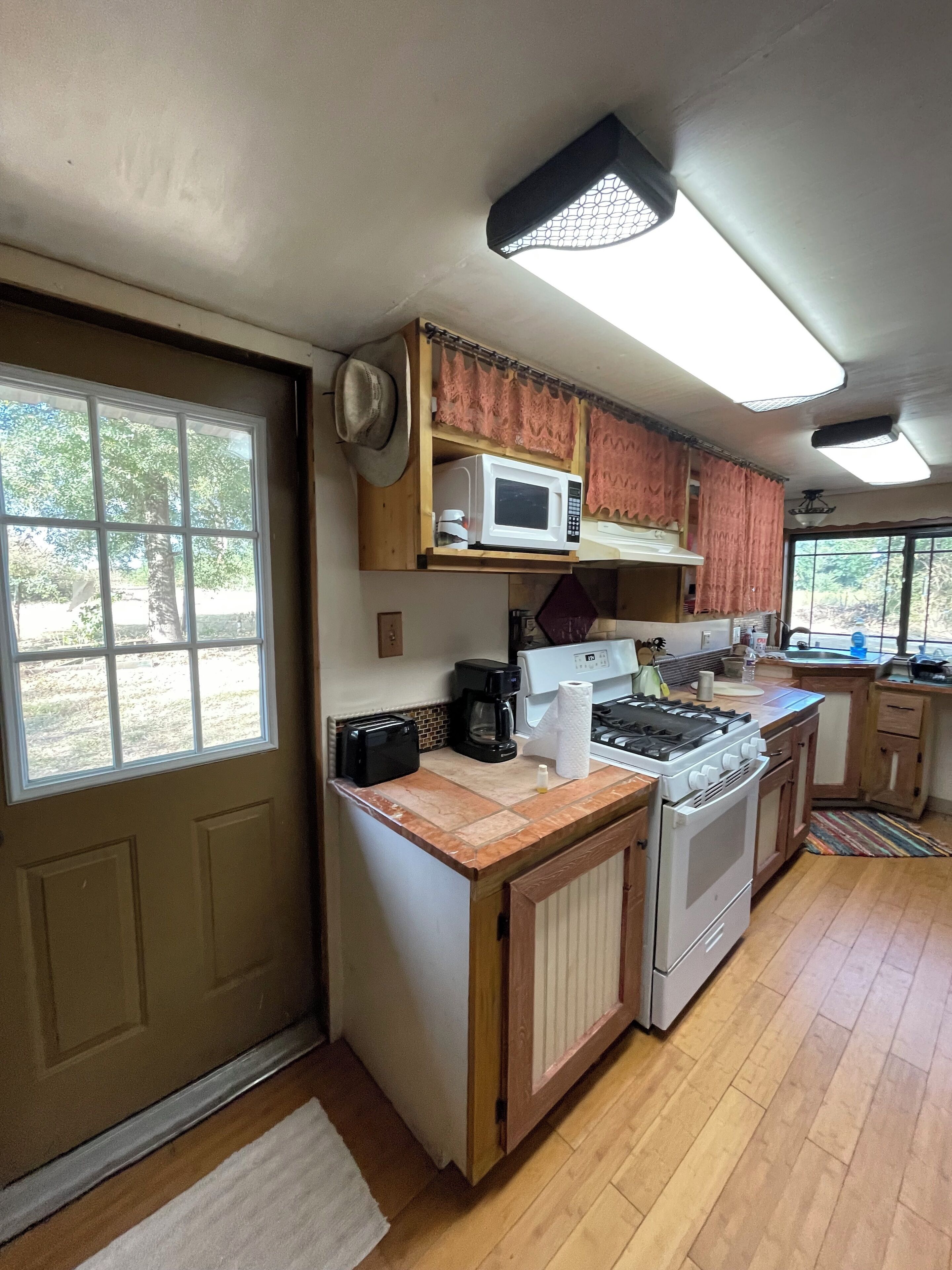 Microondas, horno y parrilla de estufa 