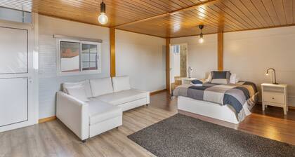 Vacation Villa 'Montaña' with Wi-Fi and Air Conditioning