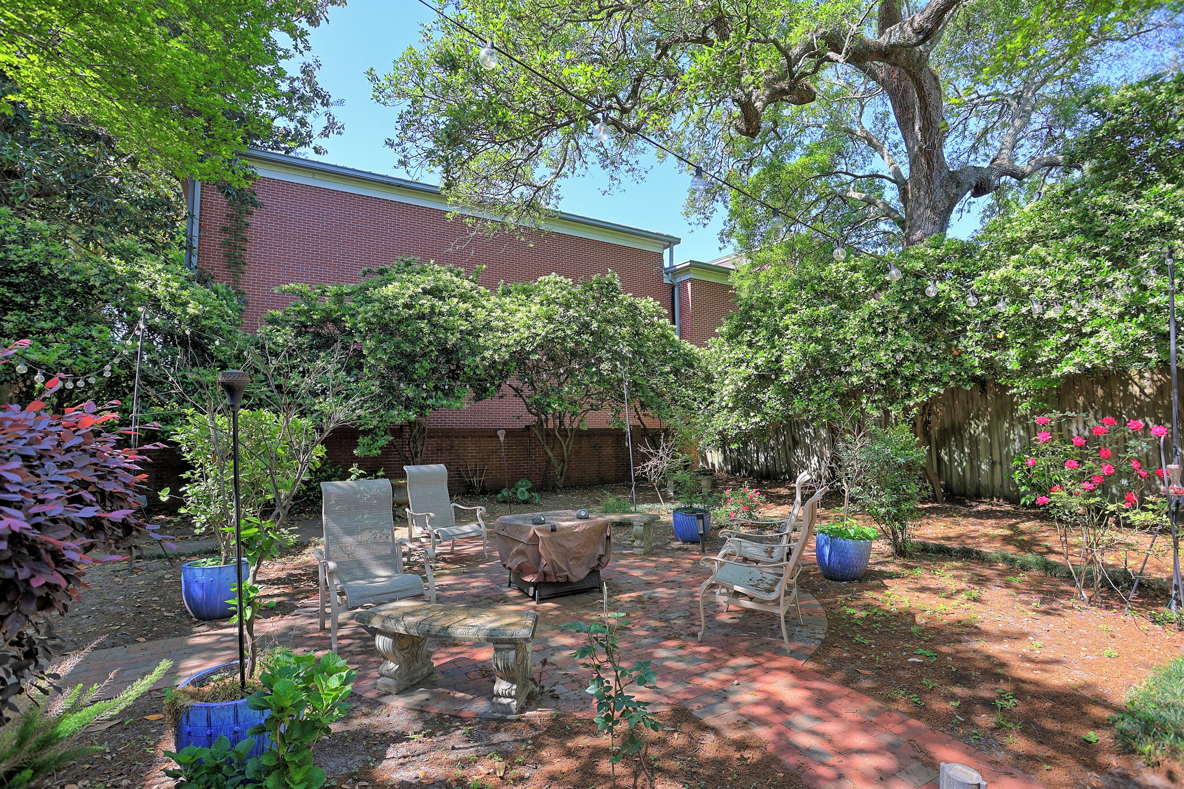 House, Courtyard View | Courtyard view