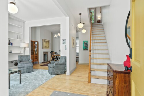 Quiet Historic Corner Home Near Downtown