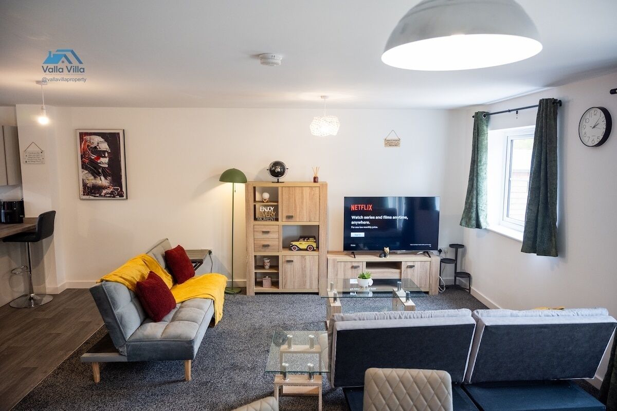 TV, lareira, videogames, DVD player