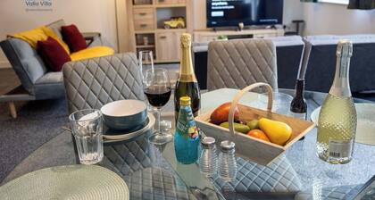 The Pines Villa 14 | Spacious 3BR | Cinema, Games & EV | Parking | Sleeps 10+