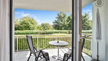 Deluxe Apartment | Balcony view