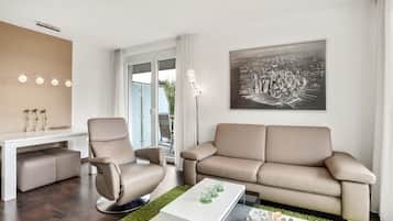 90-cm flat-screen TV with cable channels