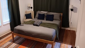 Room - Lovely 2-bedroom house with AC in vibrant Houston (Houston)