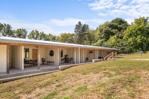 Exterior - The Aloha Room (Newton County)