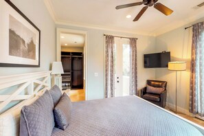 5 bedrooms, WiFi - Multi-level home with private pool, lanai & enclosed deck - beach nearby (Kiawah Island)