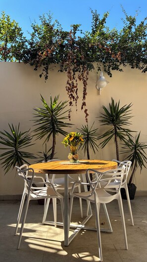 Outdoor dining - Hostel Amor por SP  (São Paulo)