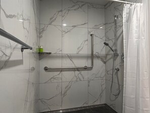 双人房, 通行无障碍 | 浴室