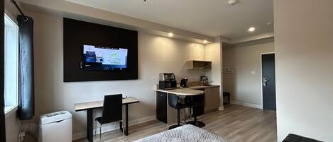 Double Room | Kalis bunyi, Wi-fi percuma, akses kerusi roda