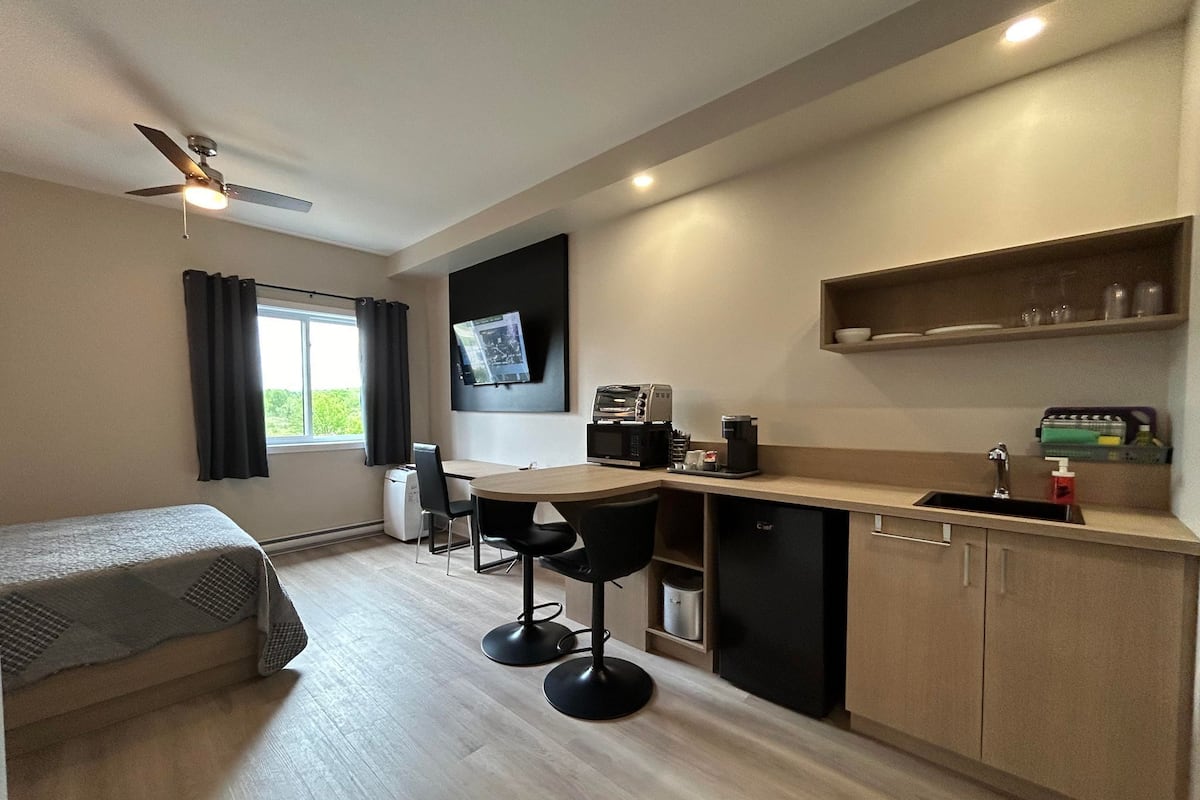 Double Room | Soundproofing, free WiFi, wheelchair access