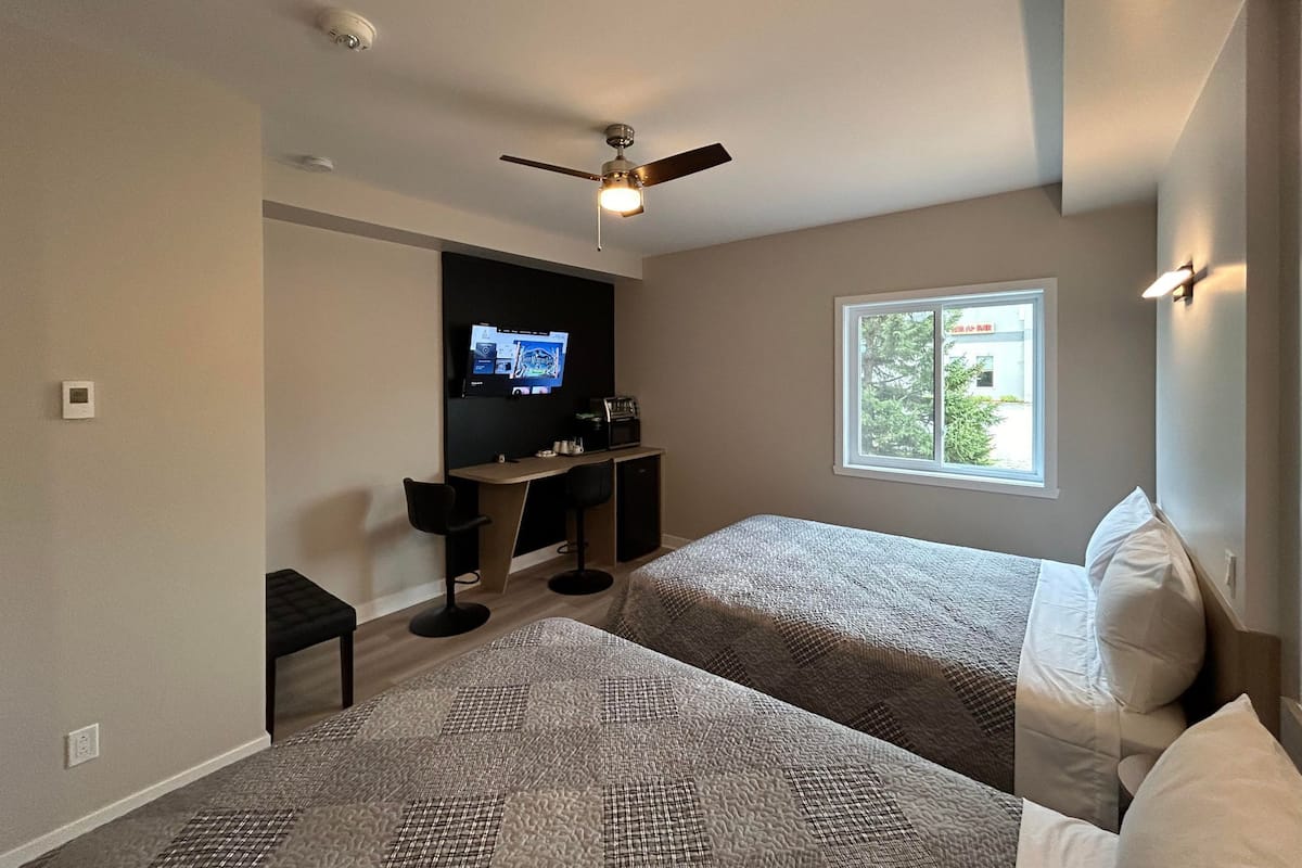 Quadruple Room | Soundproofing, free WiFi, wheelchair access