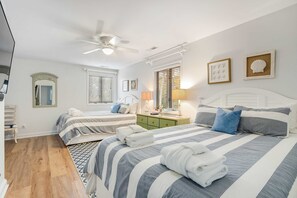 4 bedrooms, iron/ironing board, WiFi, bed sheets
