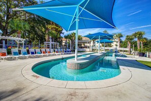 Pool - Spacious 3BR in Pet Friendly Walkable Resort with a Pool (Charleston)