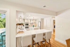 Fridge, microwave, oven, stovetop - Luxury Beach Retreat with Private Pool – Walk to the Ocean (Isle of Palms)