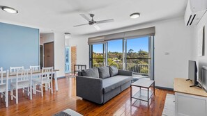 Smart TV - Boketto at Malua - gorgeous views (Malua Bay)