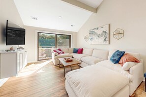 TV, offices - Golf course-front condo with beach access, golf views, outdoor pool, tennis, W/D (Isle of Palms)