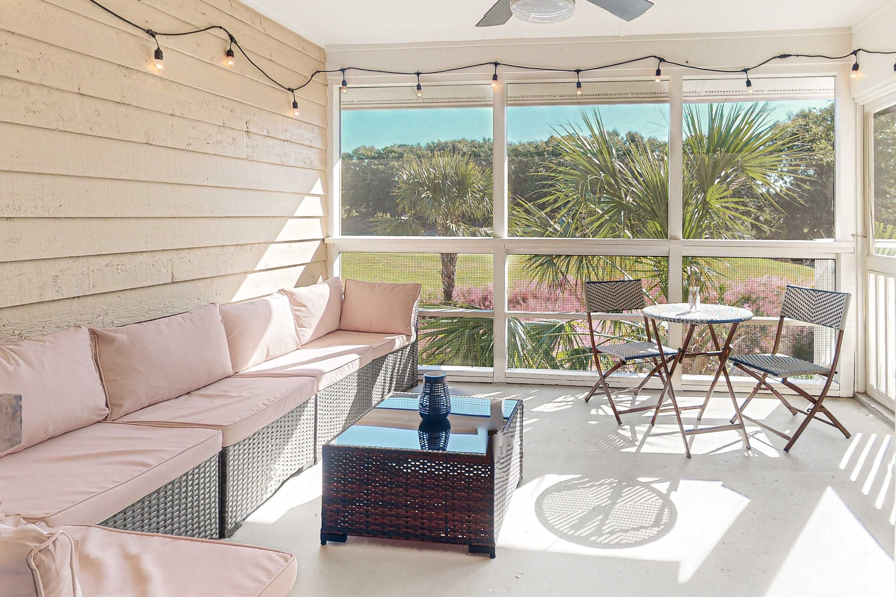 Televisión y oficina 