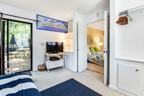 3 habitaciones, tabla de planchar con plancha, wifi y ropa de cama 