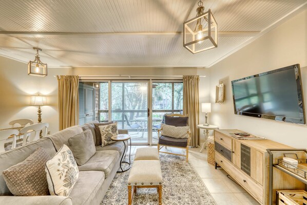 TV, DVD player, offices